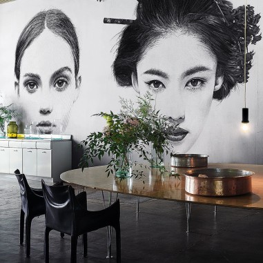 Portalampada in metallo nero e ottone