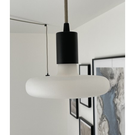 Prensa cables cónico de plástico negro