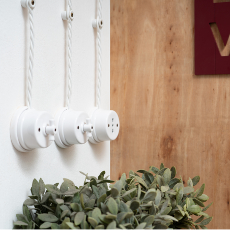 Isolateur en porcelaine blanc - Installations apparentes vintage