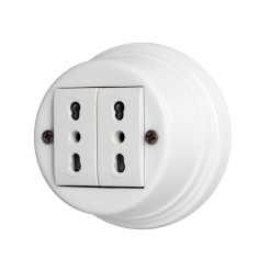 Prise en porcelaine blanche - éclairage vintage